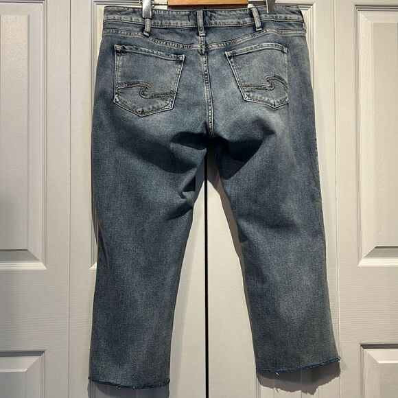 Silver Suki Capri Women’s Light Wash Jeans Size 32 - Picture 6 of 13